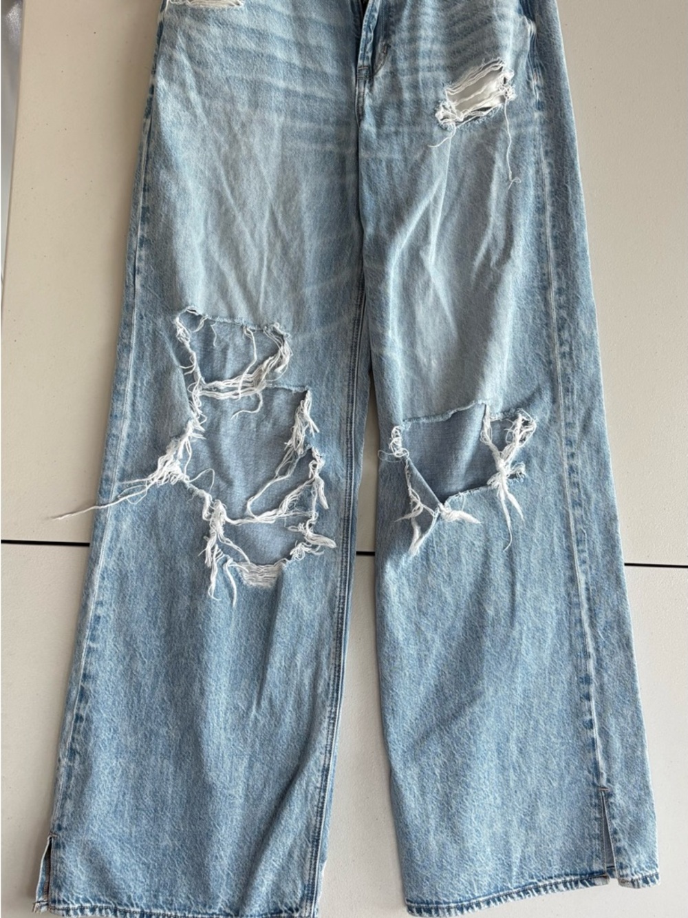 AE Dreamy Drapey Super High-Waisted Baggy Wide-Leg Jean - Picture 4 of 14
